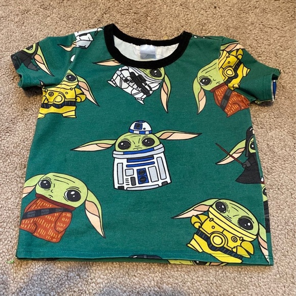 Wild Rich Kids | Baby yoda tee 2T - Picture 1 of 2